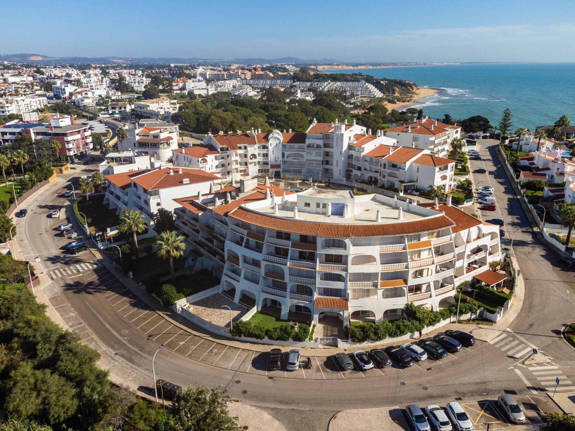 Lemon House - 400M From The Beach - Wifi Албуфейра Екстериор снимка